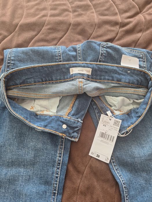 Детски дънки Mango