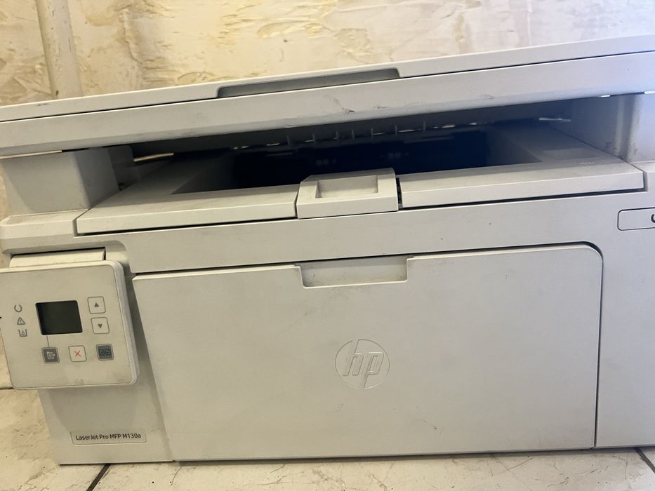 Принтер HP  LASERJET M130a