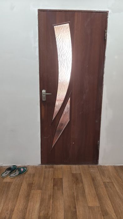 Продам межкомнатные двери