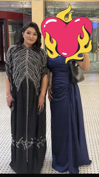 Платье вечернее.