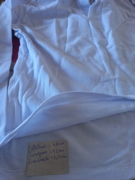 Vând urgent 6 tricouri polo, 9-12 ani