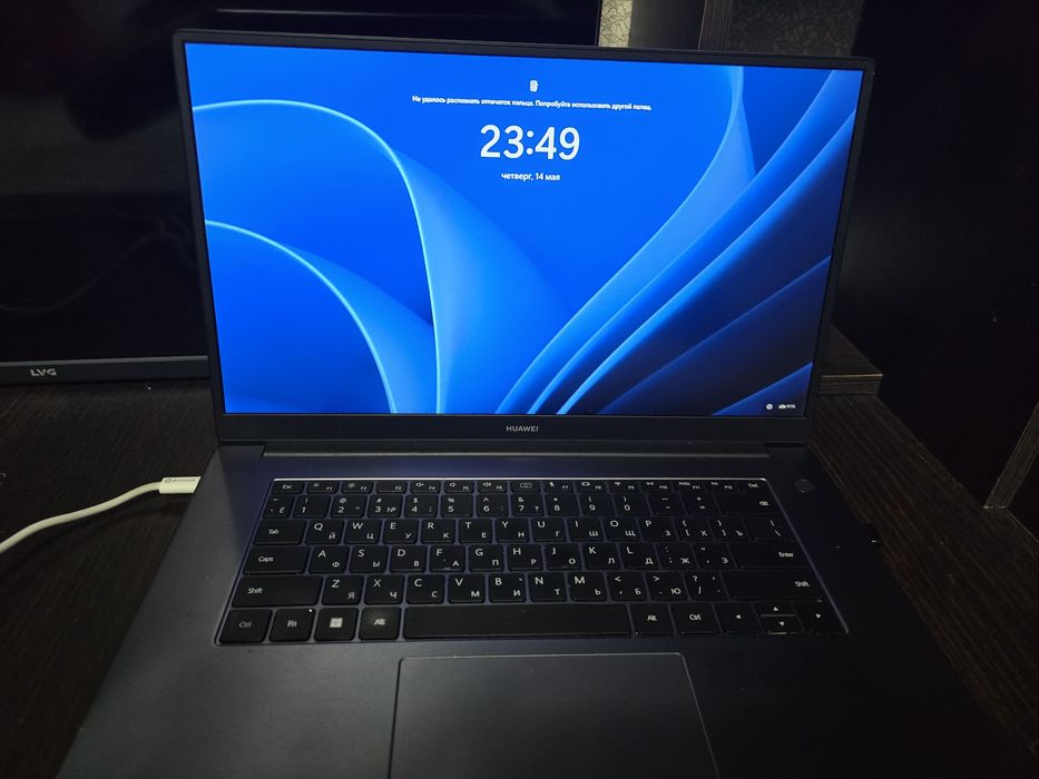 Продам ноутбук Huawei matebook D15