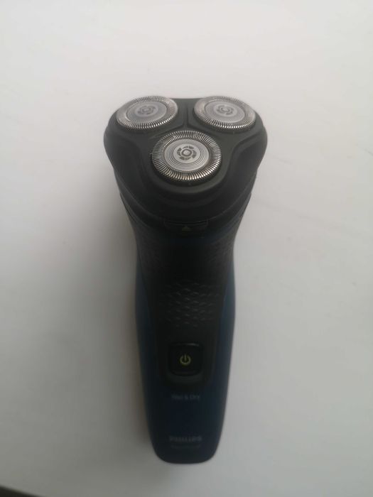 Электробритва Philips touch 1000.