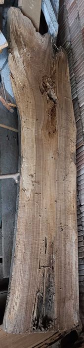 Fostana veche de nuc