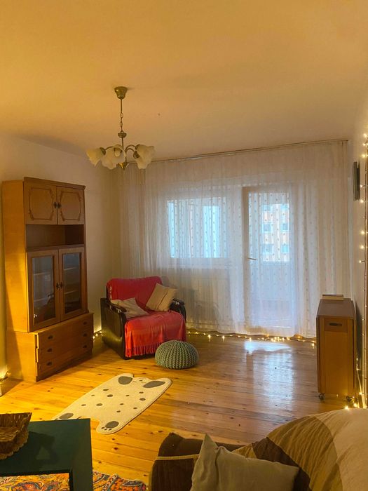 Inchiriez Apartament 2 camere, Centrul Civic, Strada Toamnei