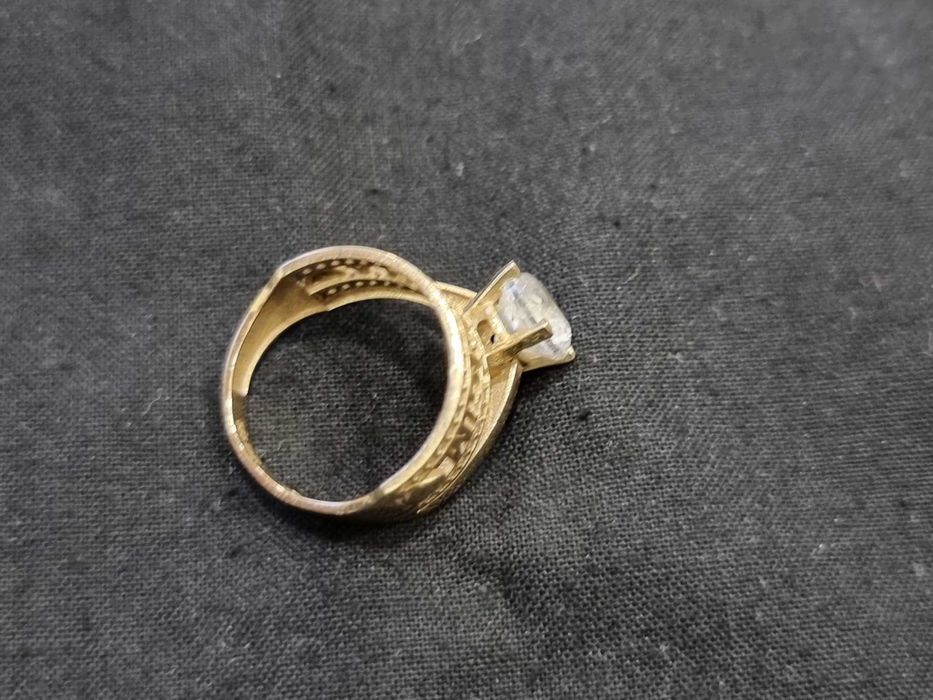 Дамски златен пръстен 3.73 гр