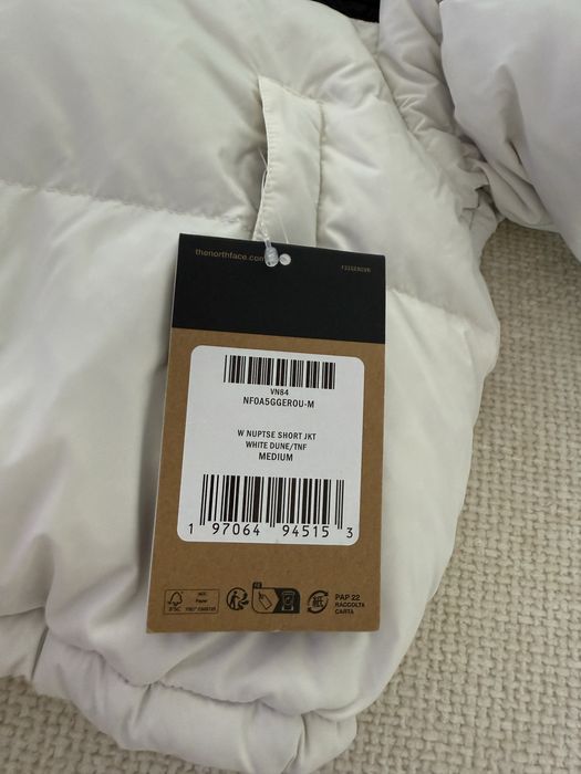 Geaca femei The North Face Nuptse Short