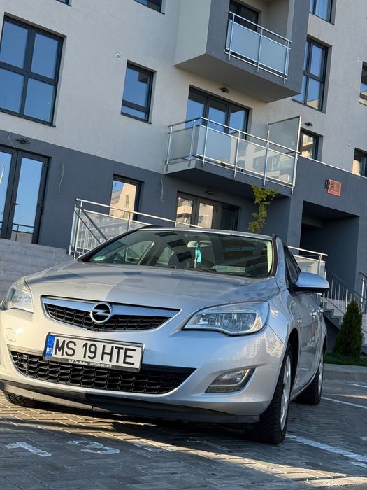 Opel astra J 1.7 CDTI 2012