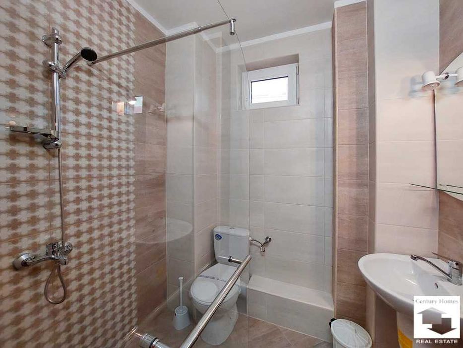 105574 ЕКСКЛУЗИВНО! Двуетажна къща с гараж в кв. Акация, В.Търново