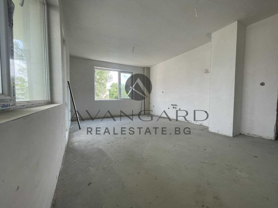 Продава се Двустаен апартамент в Пловдив, Христо Смирненски - 70 кв.м за 1122 €/кв.м - Снимка #2