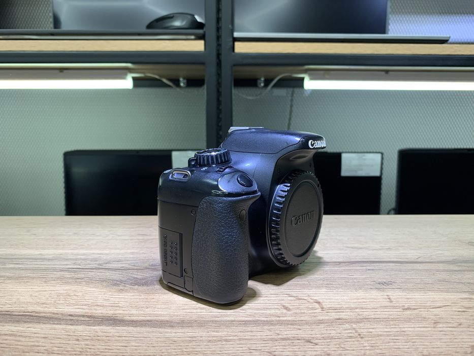 Фотоаппарат Canon EOS 550D, черный, 10859/А10