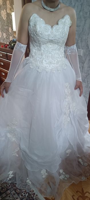 Свадебное платие