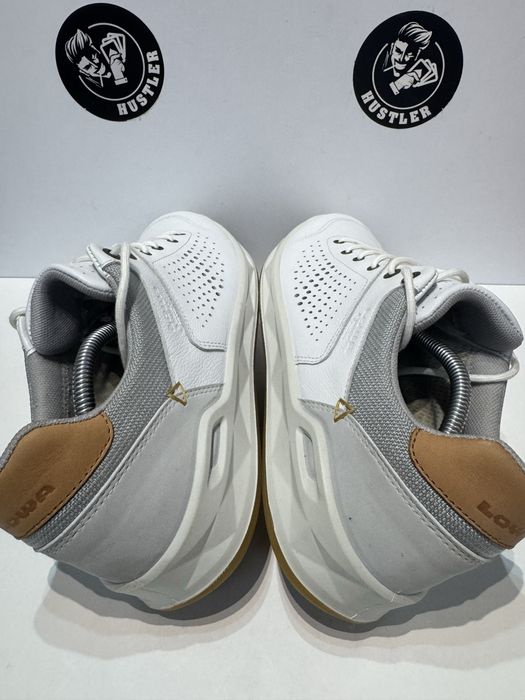 Обувки LOWA GORE-TEX .Номер 44.5