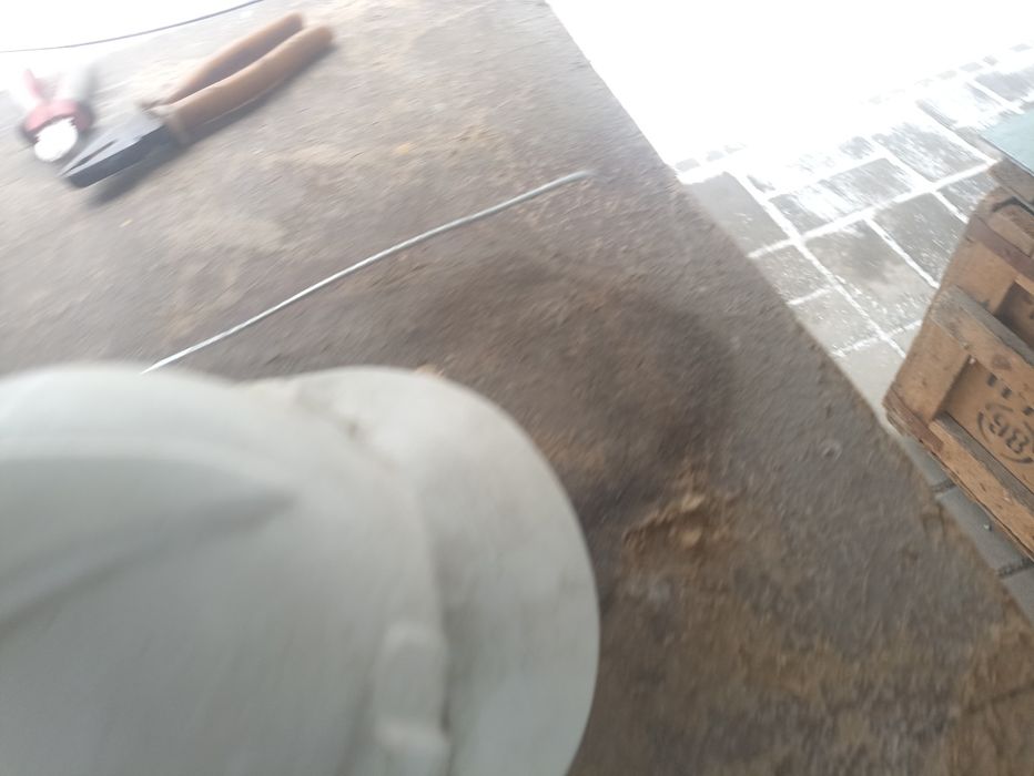 Каска строительная белая