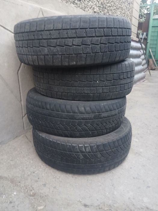 Резина зимняя 216/60 R17