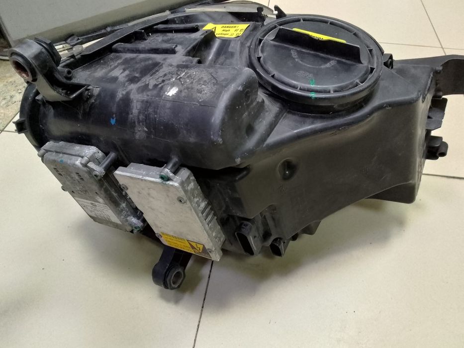 Десен фар Mercedes R class