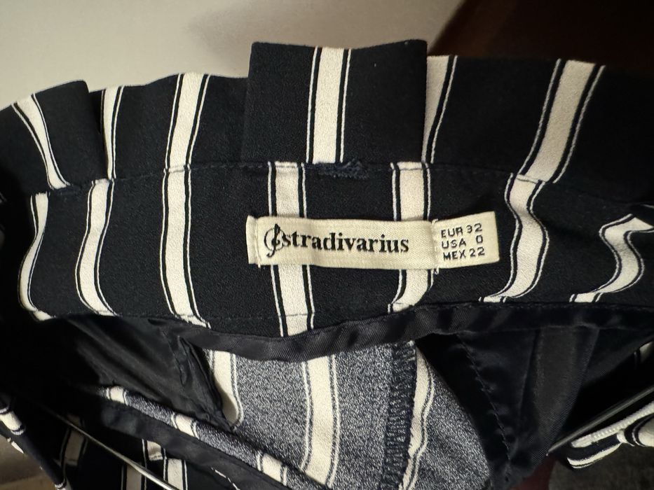 Pantaloni Stradivarius Curea atasata