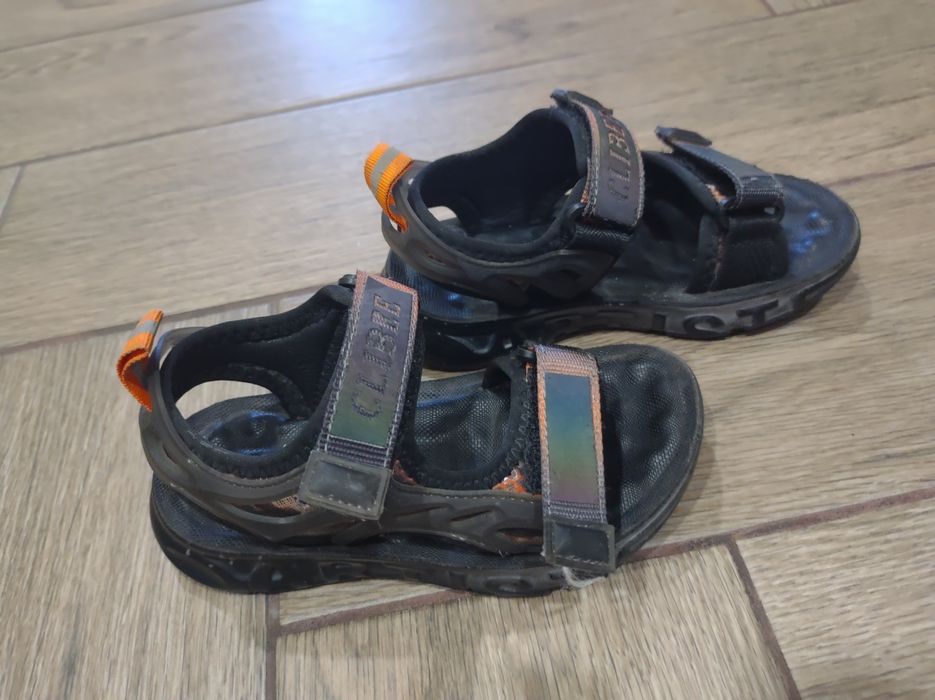 Сандали 28 номер. Стелка 18 см