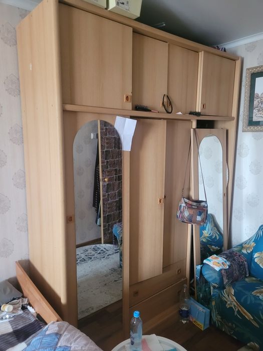 Отдам шкаф даром