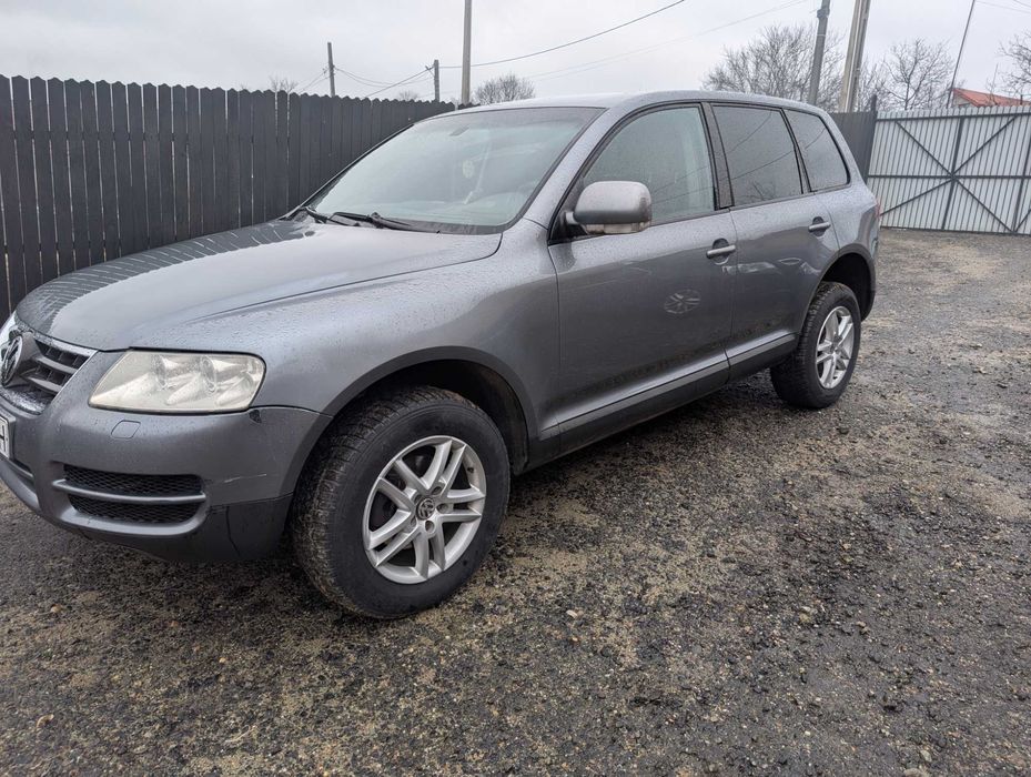 Dezmembrez(vând)VW touareg 2.5 TDi an 2004