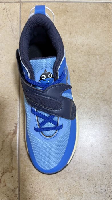 Продам кроссовки Nike