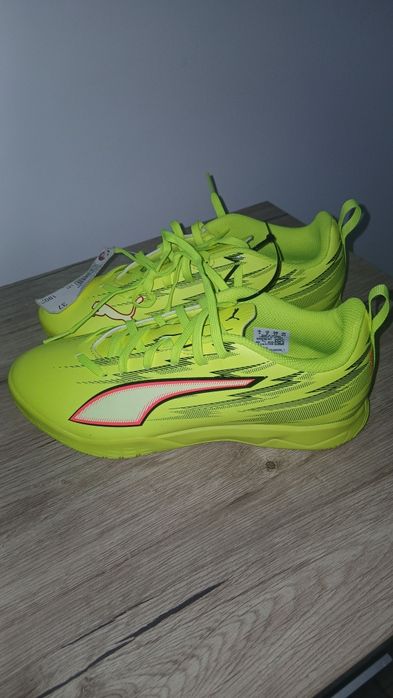 Puma ultra 6 play jr , sală
