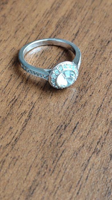 Пръстен Swarovski