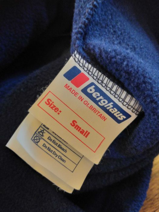berghaus made in gr.britain - страхотен туризъм полар КАТО НОВ