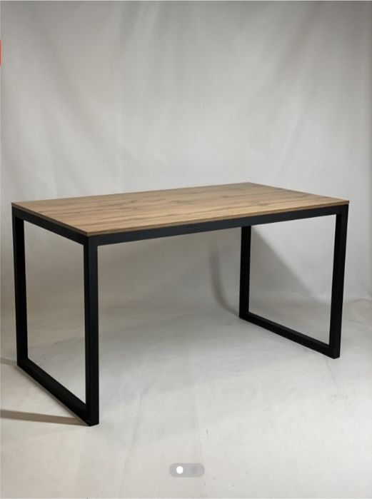 Продам компьютерный стол