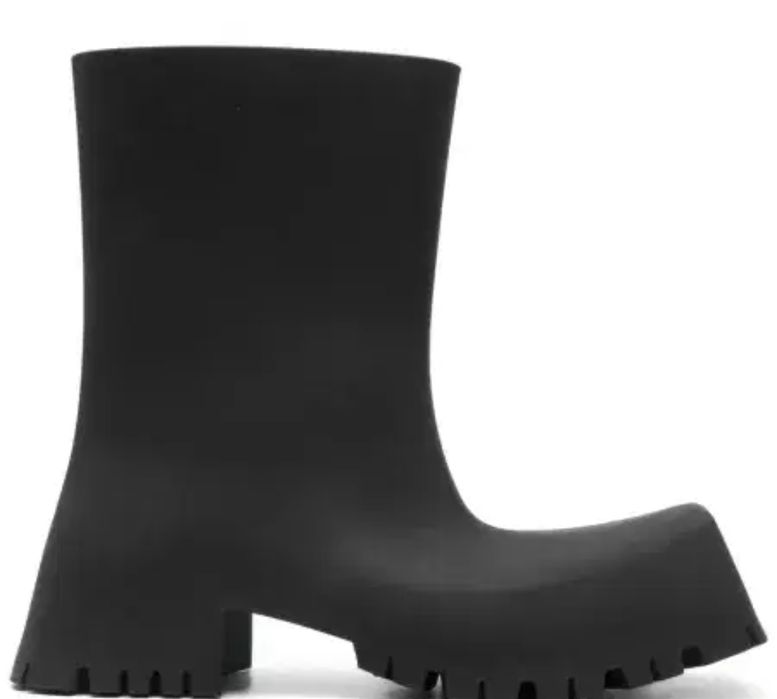 Love Moschino сникърси ,Balenciaga ботш