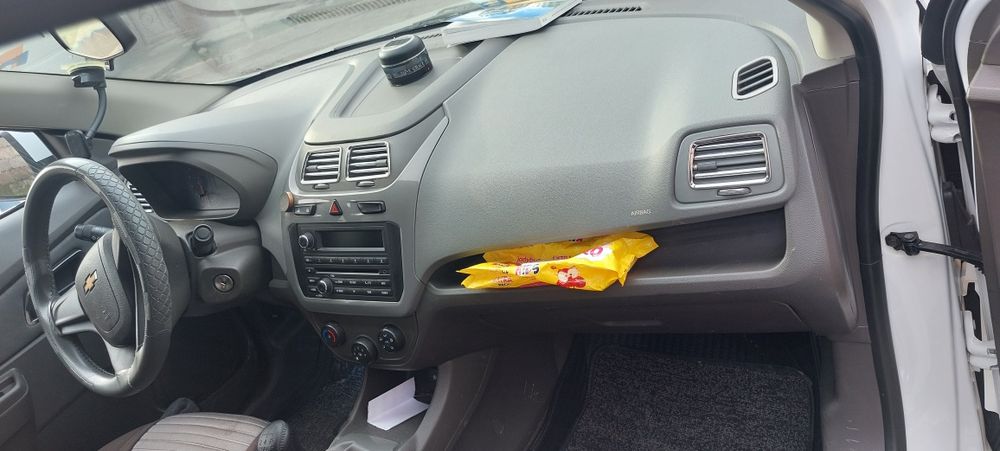 Mashina ideal holatda. Bir qo'l minilgan