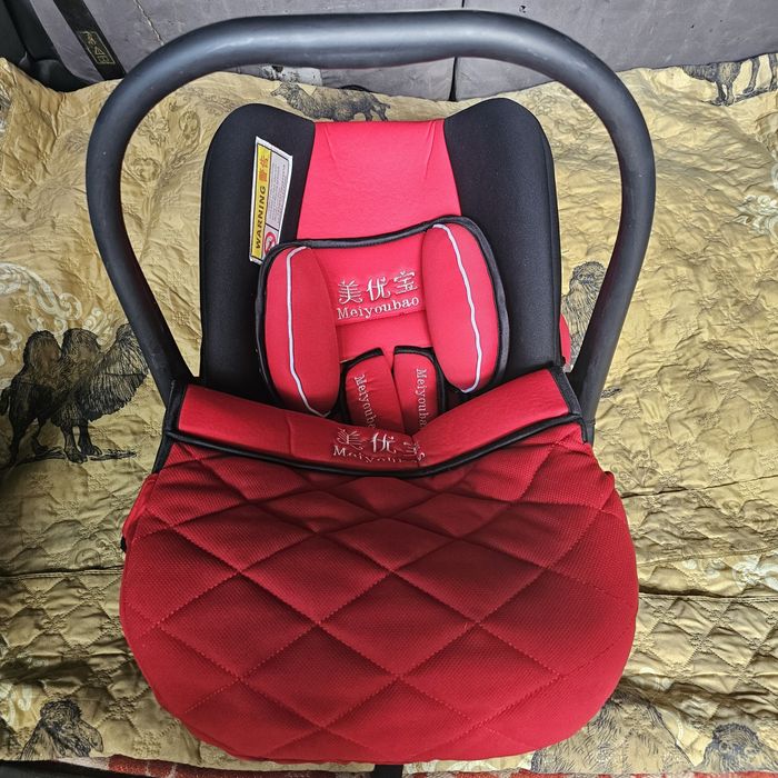 Детское авто кресло.