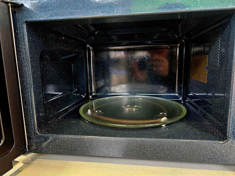 Микровълнова фурна Samsung ME71A, 20л, 800 W 06270-25