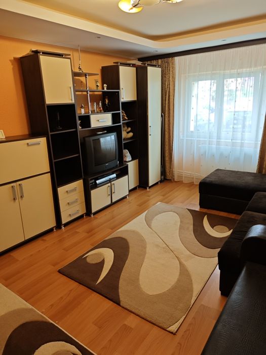 Persoana fizica- vanzare apartament 4 camere