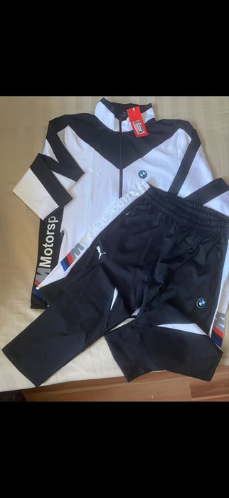 Спортивный мужской костюм