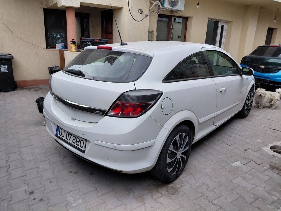 Opel astra h gtc 1.9