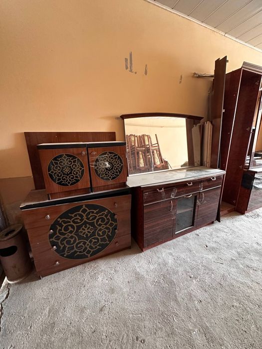 Продаётся комплект мебели