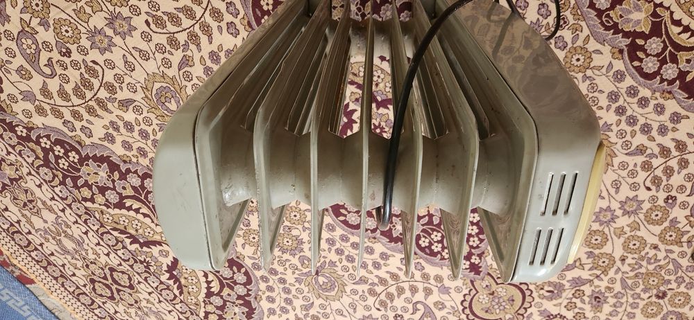 Продаётся  масляный радиатор для дома.