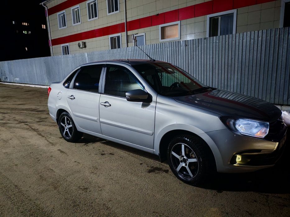 Продам Лада Гранта FL