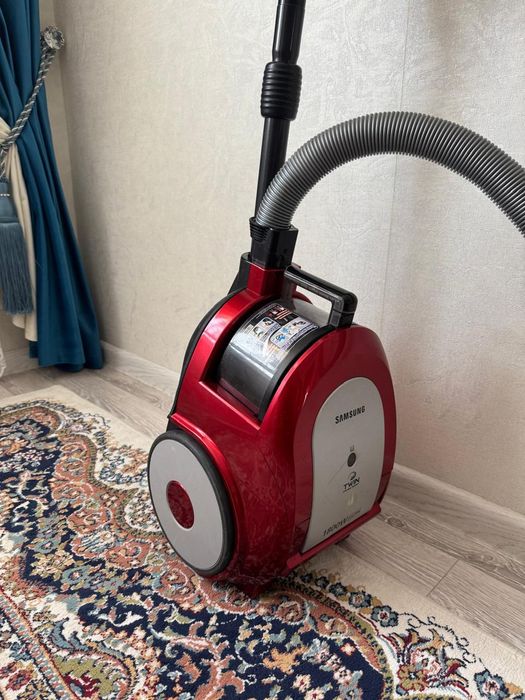 Продается пылесос