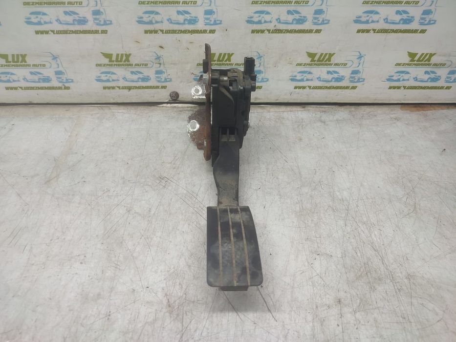 Pedala acceleratie 180022703R Dacia Logan 2 (2013 - 2016)