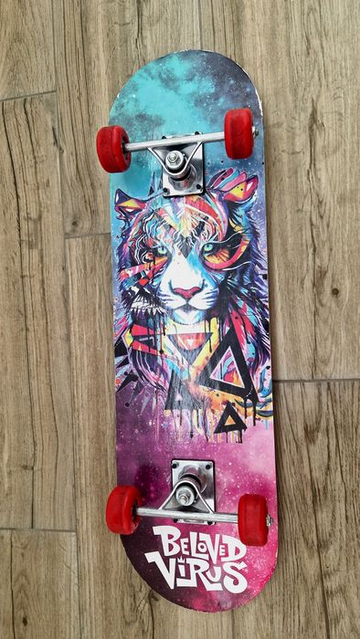 Skateboard Beloved Virus, complet, ideal copii si incepatori, stare buna