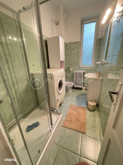 Piata Unirii! Etaj 2! Apartament 2 camere 55mp decomandat, centrala