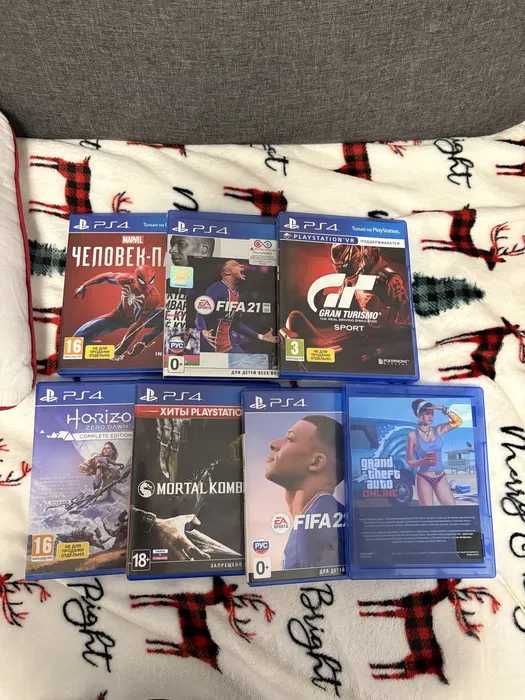 Sony PlayStation 4 1tb +игры