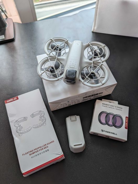 DJI Neo комплектом и раздельно