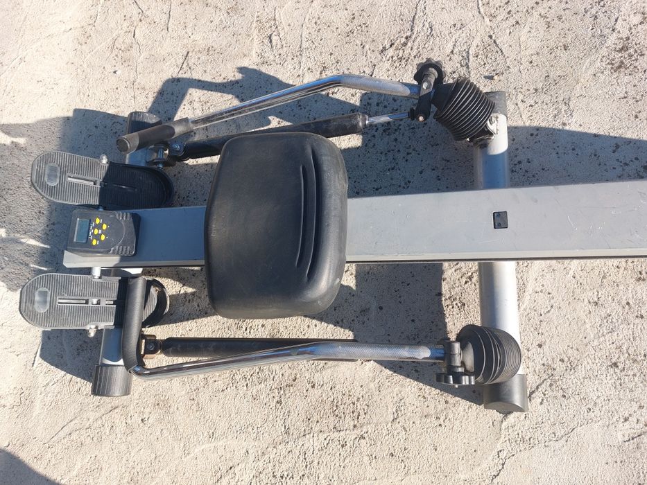 Фитнес уред -Гребен  тренажор