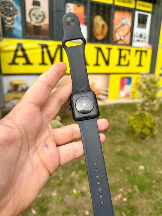 Apple Watch SE 3 / 40mm  / GPS / Black - Baterie 100% - ca NOU