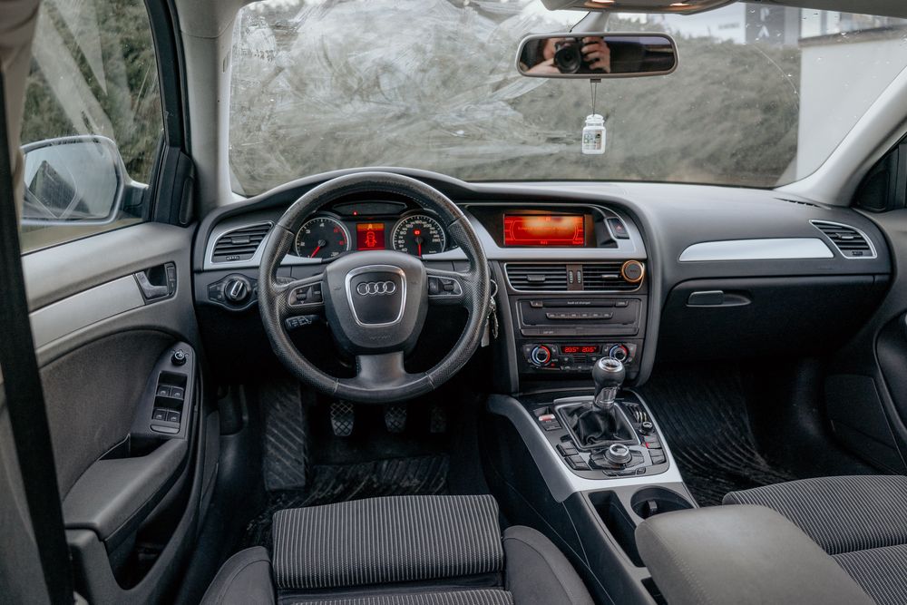 Vând Audi A4 B8, 2.0 TDI