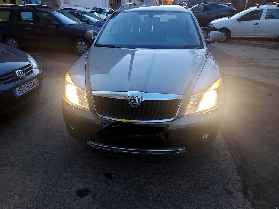 Vand skoda Octavia Scout 2011
