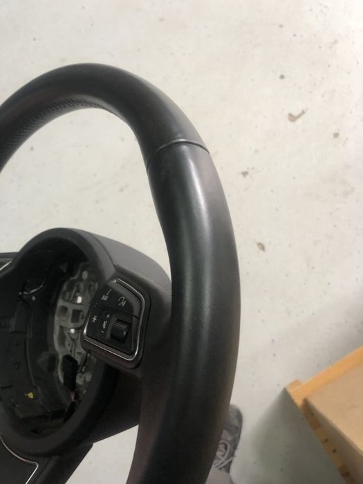Volan Audi A6 C7 cu 3 spite și comenzi